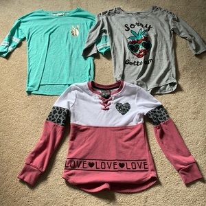 3 girls shirts